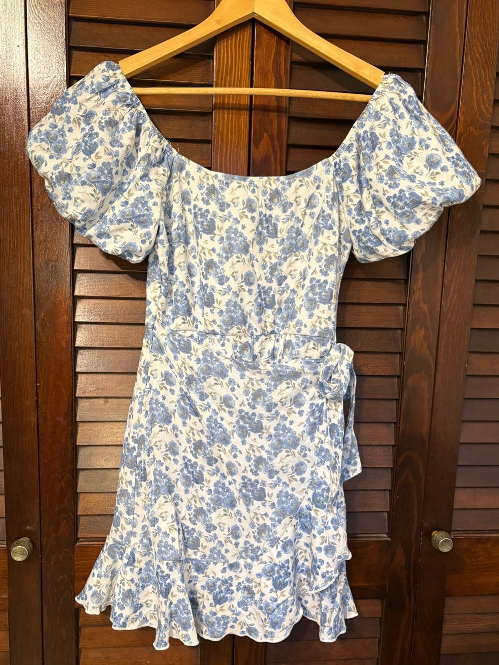 S Blue Floral Puff-Sleeve Wrap Mini Dress Cottagecore Ditsy Floral Coquette